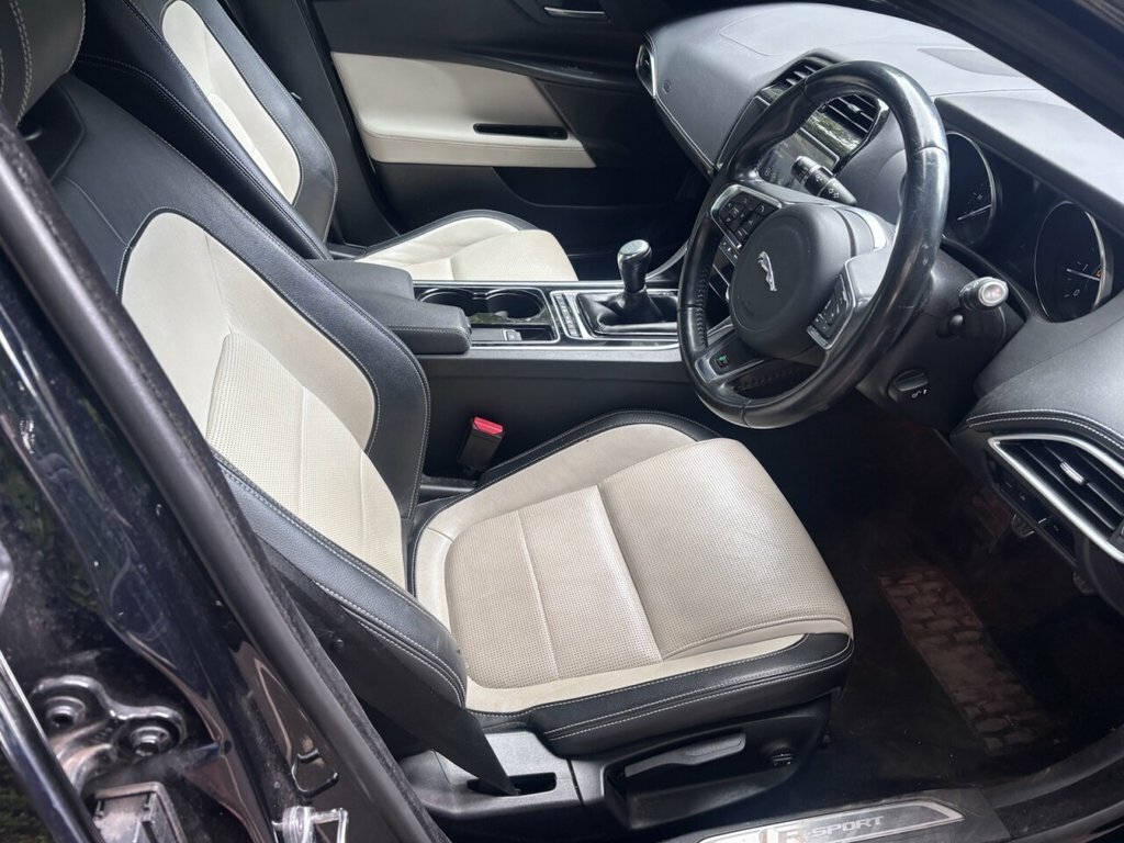 Jaguar XE Xe R-sport Black #12