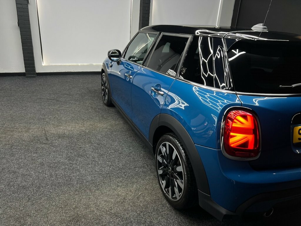 Mini Hatch 1.5L Cooper Exclusive SR72HKB Blue #6