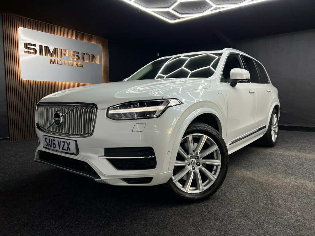 Volvo XC90 2L Inscription White