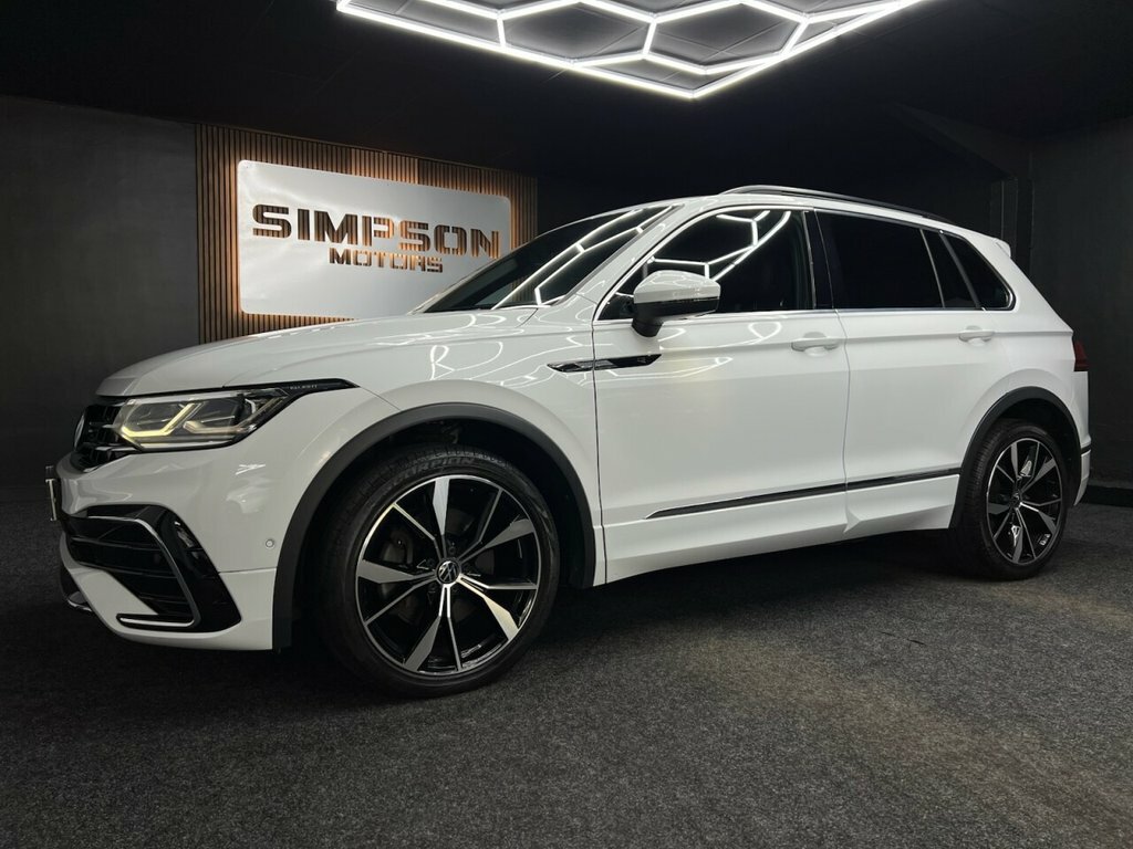 Volkswagen Tiguan 2L R-line VE71EXK White #3