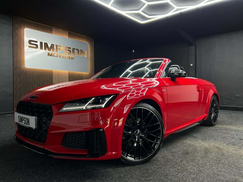 Audi TT 2L Black Edition Red