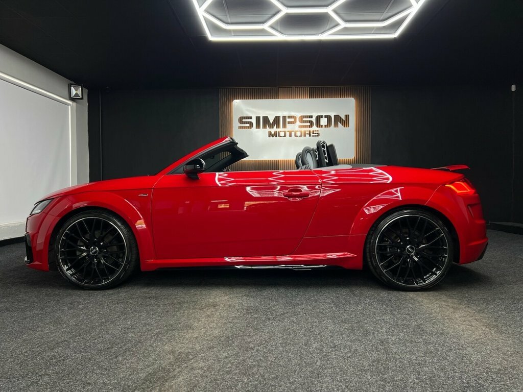Audi TT 2L Black Edition SR21VRO Red #4