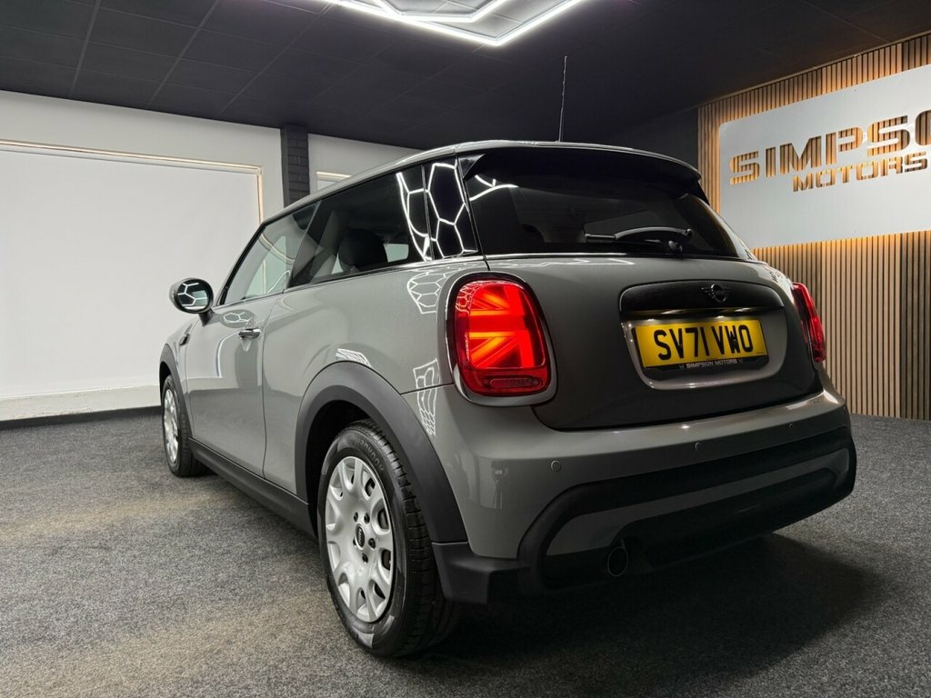 Mini Hatch 1.5L One Classic Grey #6