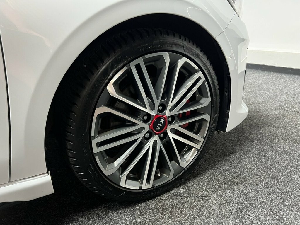 Kia Ceed 1.6L Gt White