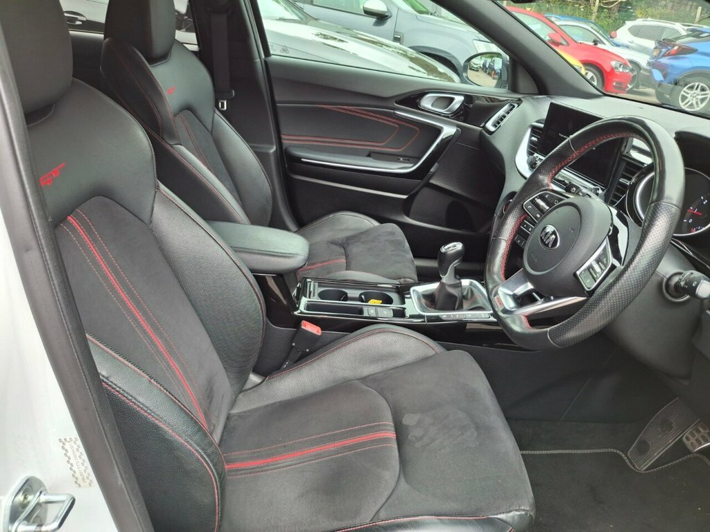 Kia Ceed 1.6L Gt White #5