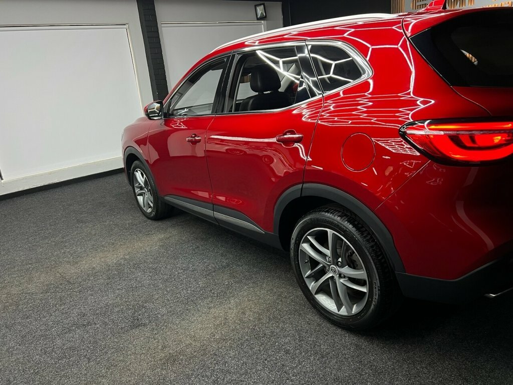 MG HS 1.5L Excite LD72YPC Red #5
