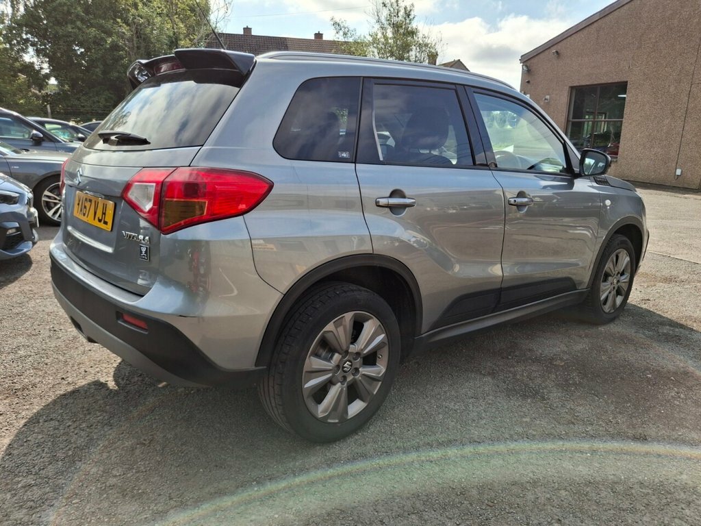 Suzuki Vitara 1.6L Kuro Grey #4