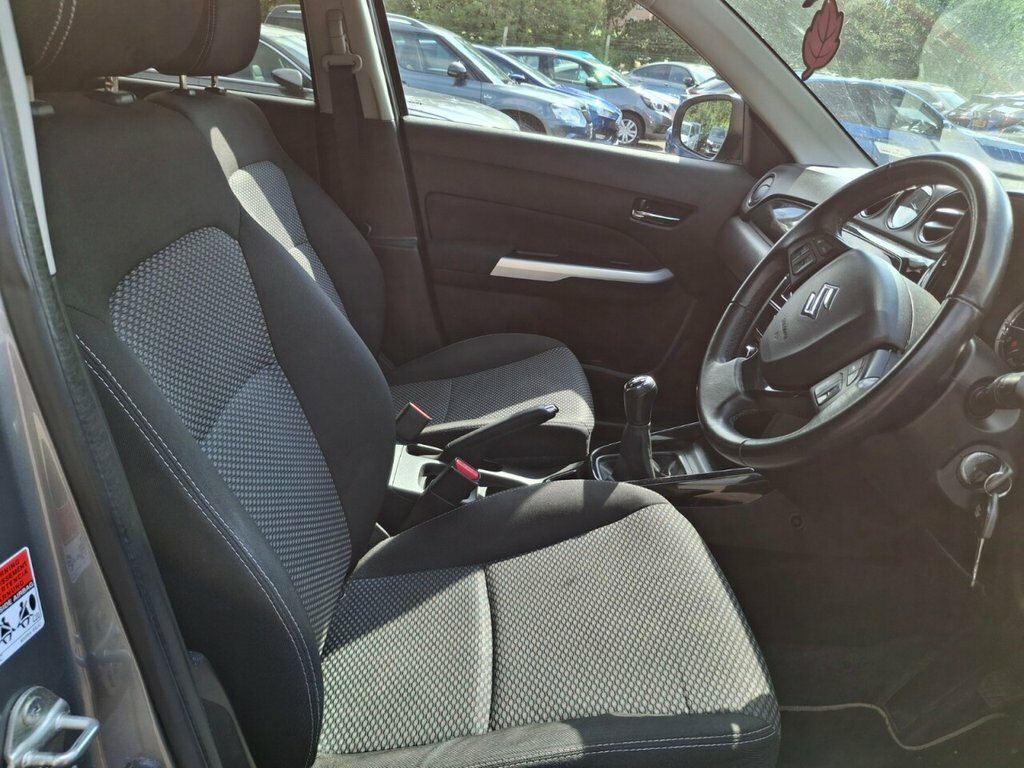 Suzuki Vitara 1.6L Kuro Grey #5