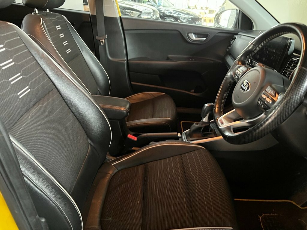 Kia Stonic 1L Gt-line S SW21USB Yellow #2