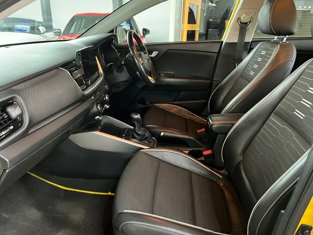 Kia Stonic 1L Gt-line S SW21USB Yellow #3