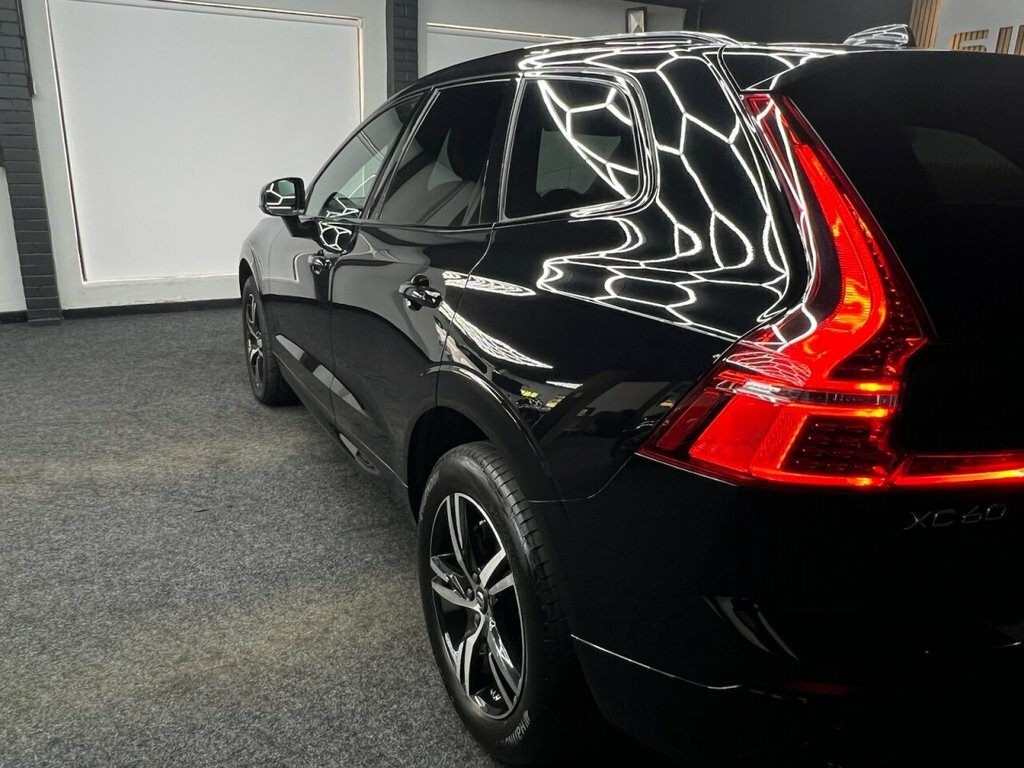 Volvo XC60 2L R-design SK22VXH Black #6