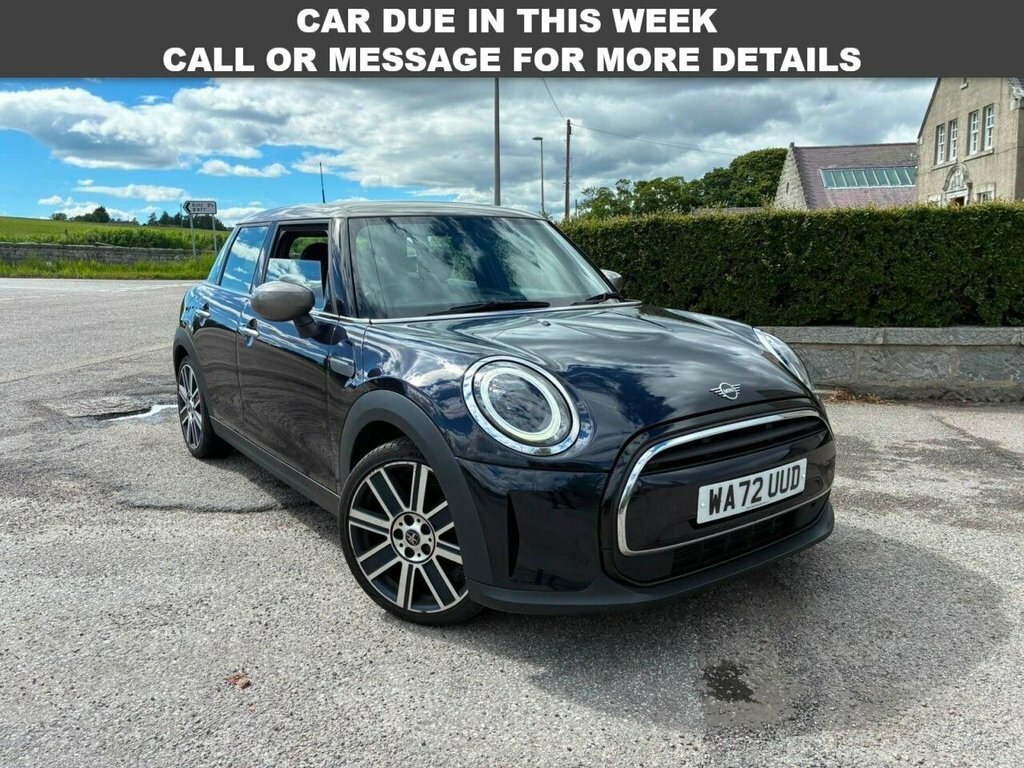 Mini Hatch 1.5L Cooper Exclusive Black