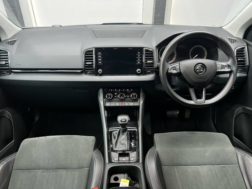 Skoda Karoq 1.6L Se L PJ68YNV Black #2