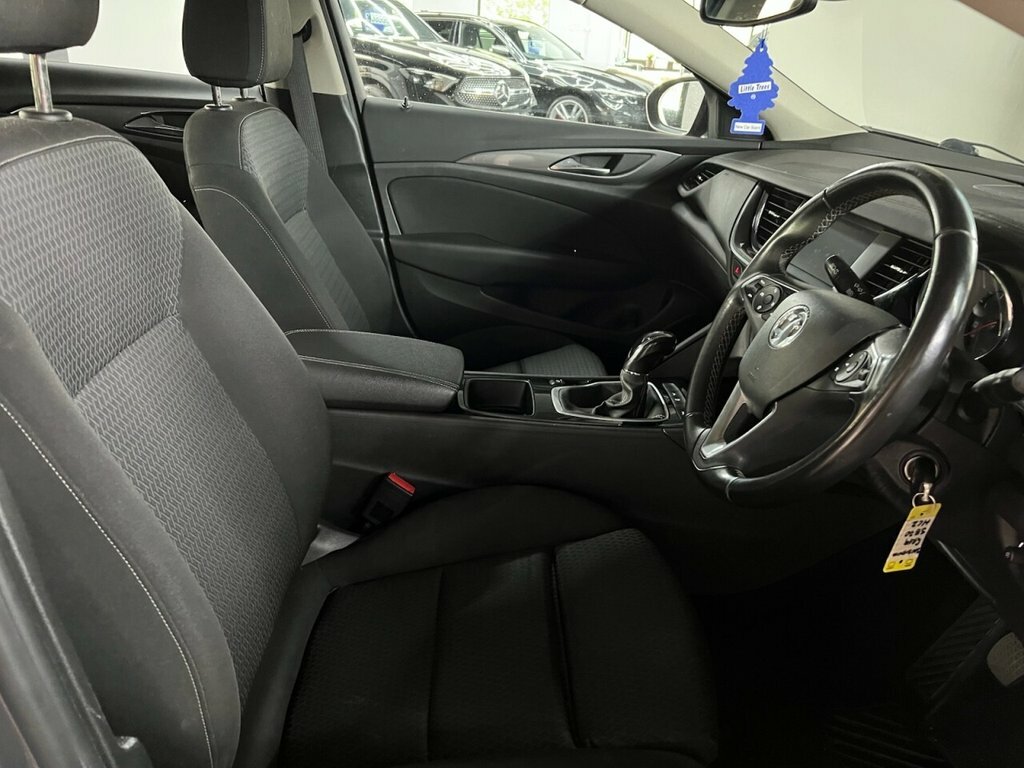 Vauxhall Insignia 1.5L Se Nav Grey #2