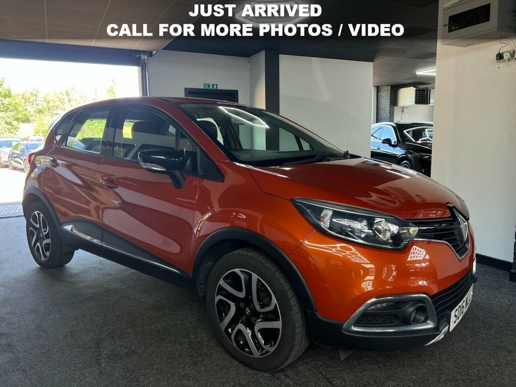 Renault Captur 0.9L Dynamique Nav Orange
