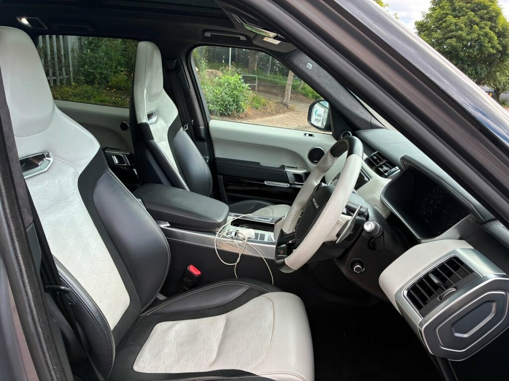 Land Rover Range Rover Sport D300 Mhev Hse Dynamic Black #2