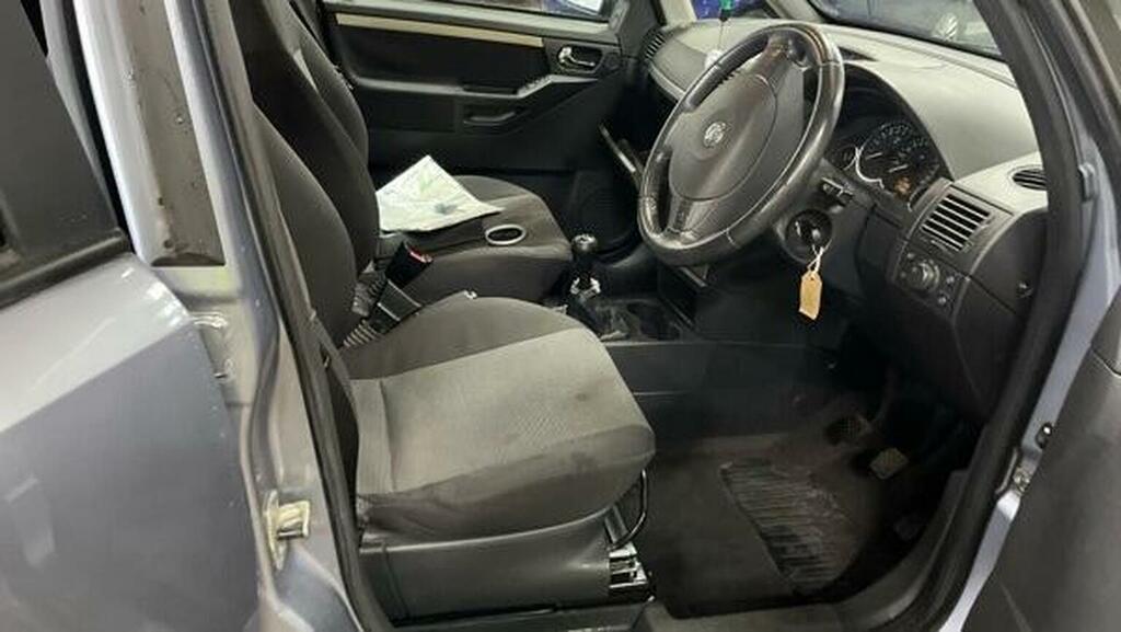 Vauxhall Meriva Mpv Silver #10