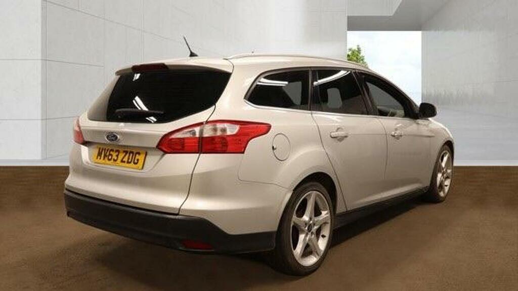 Ford Focus Estate 1.6 Tdci Titanium Navigator Euro 5 Ss Silver #4