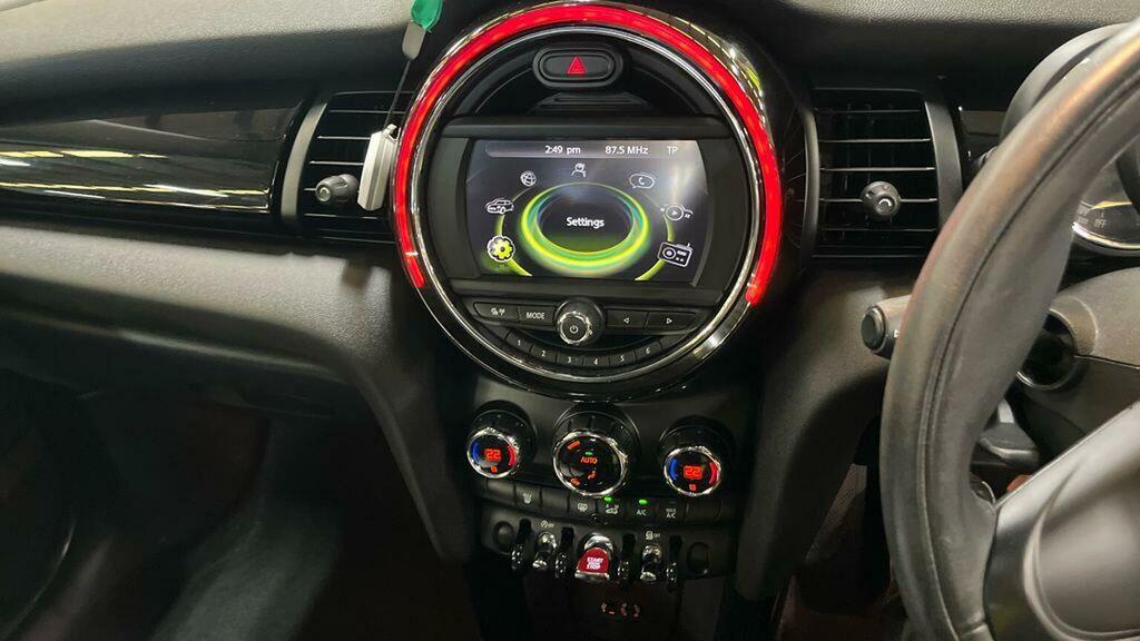 Mini Hatch 1.2 One Euro 6 Ss Black #13