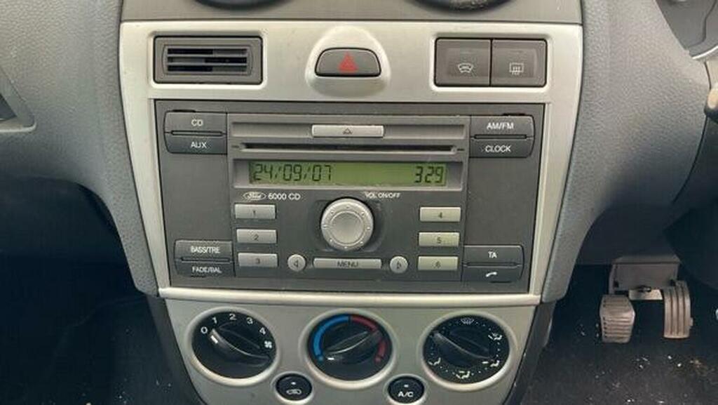Ford Fiesta 1.25 Style Climate Black #11