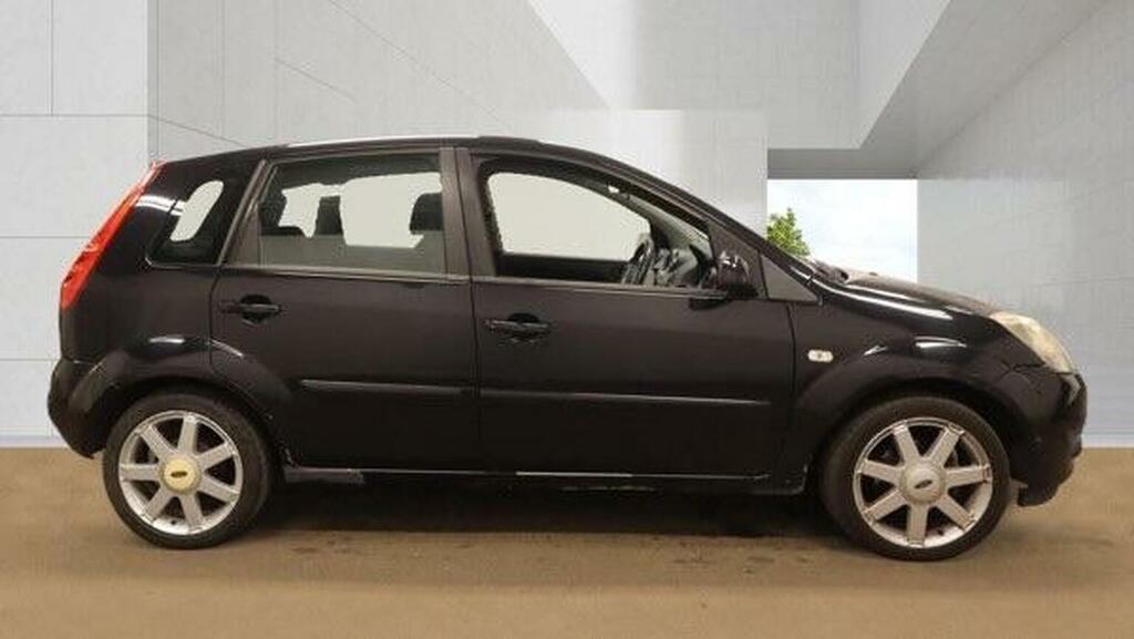 Ford Fiesta 1.4 Zetec Blue Edition Black #6