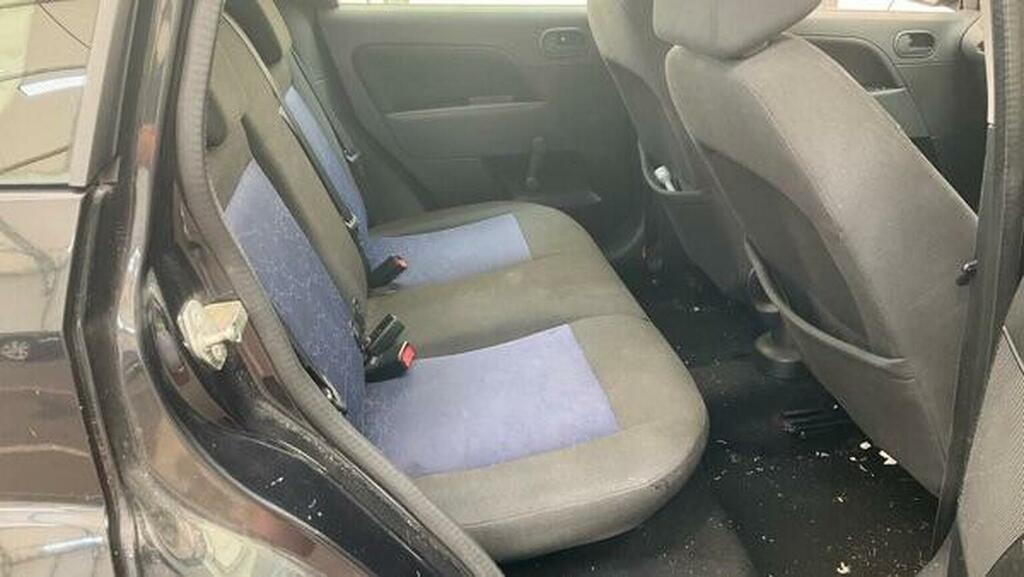Ford Fiesta Zetec Climate Silver #9
