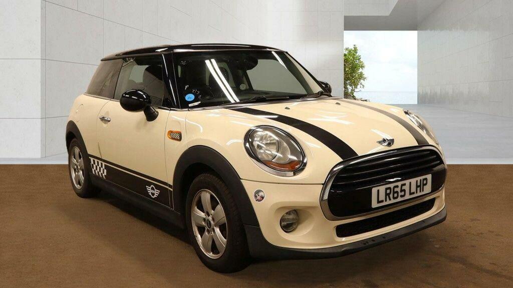 Mini Hatch 1.5 Cooper Euro 6 Ss White