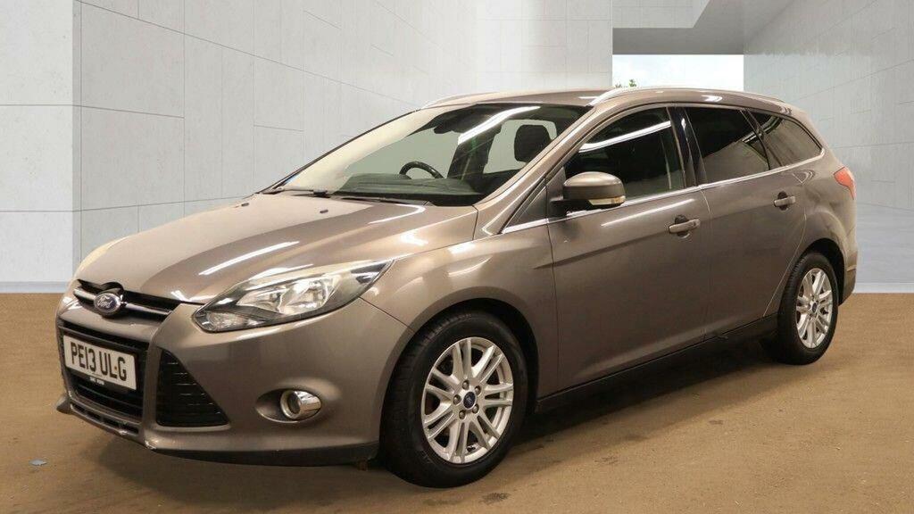 Ford Focus Estate 1.6 Tdci Titanium Euro 5 Ss 201313 Brown #3