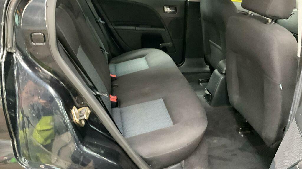 Ford Mondeo 2.0 Tdci Silver #9
