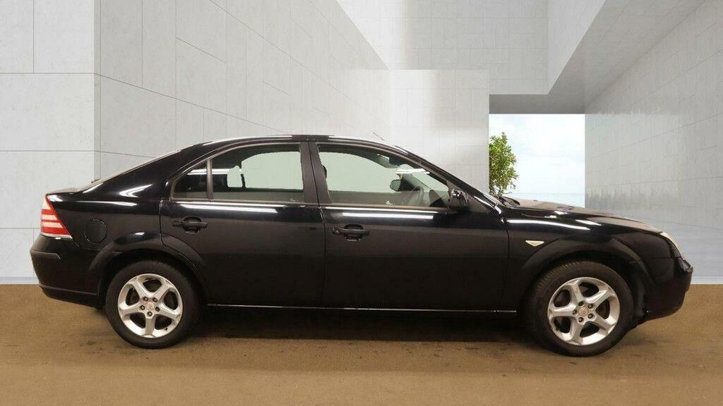 Ford Mondeo 1.8 Edge Black #6