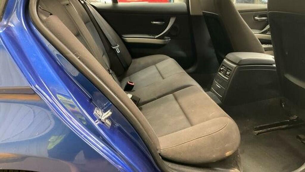 BMW 3 Series Saloon 2.0 Black #9