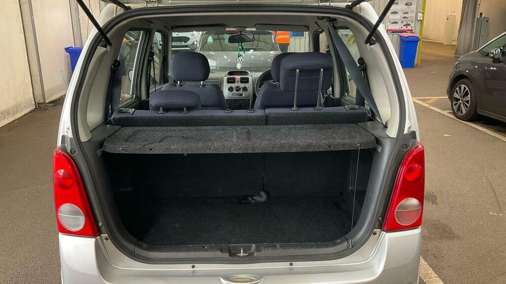 Vauxhall Agila Enjoy 16V Twinport 5-Door Red #13