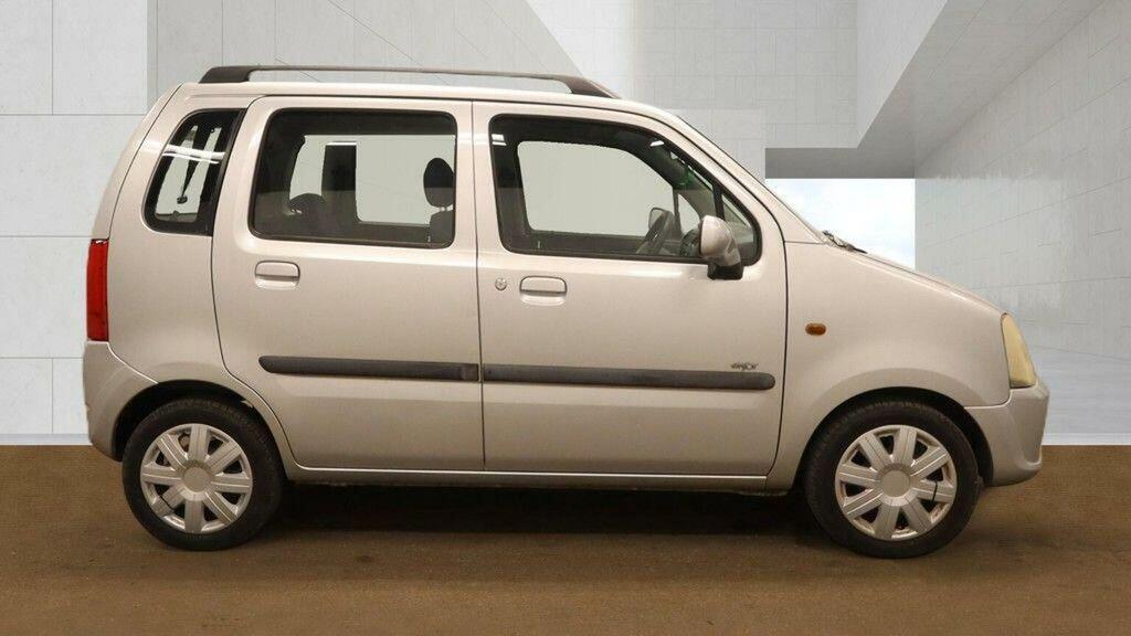 Vauxhall Agila Enjoy 16V Twinport 5-Door Red #7