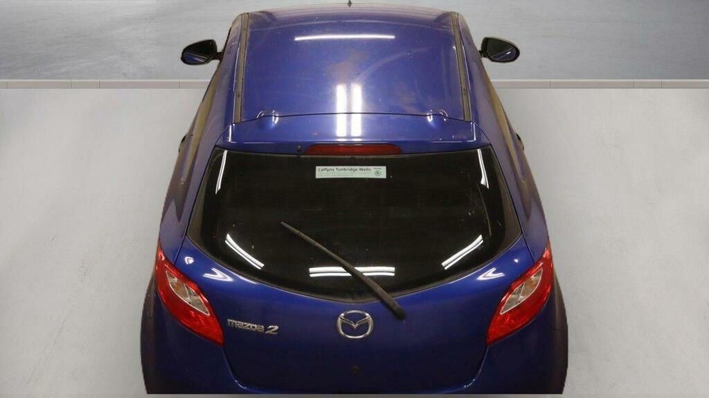 Mazda 2 1.5 Sport Hatchback Euro 4 103 Red #8