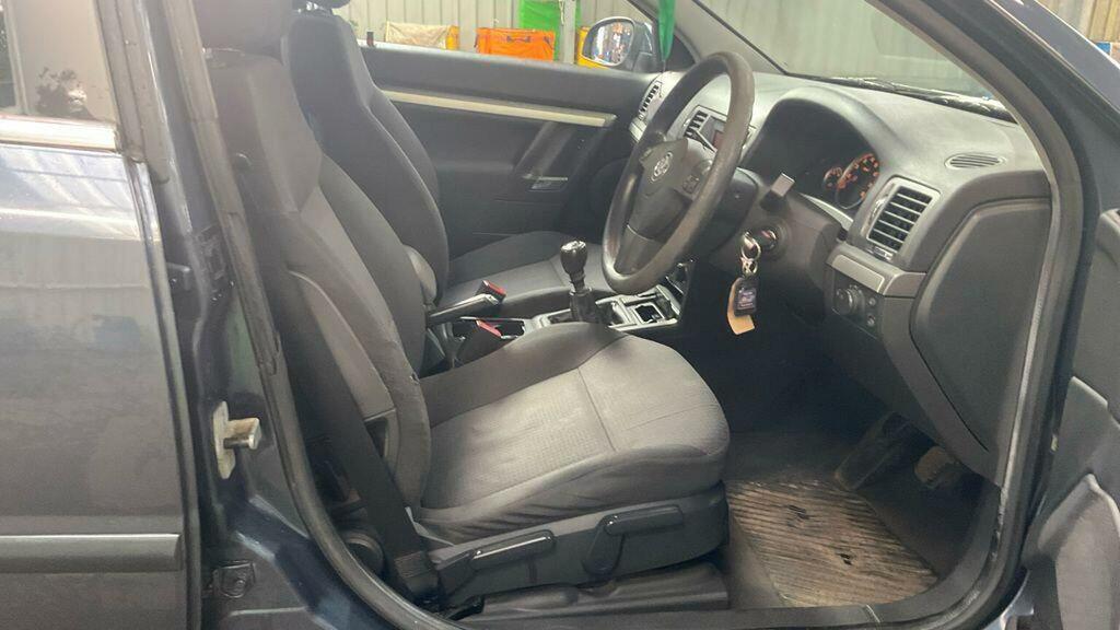 Vauxhall Vectra 1.8I Vvt Design Silver #11