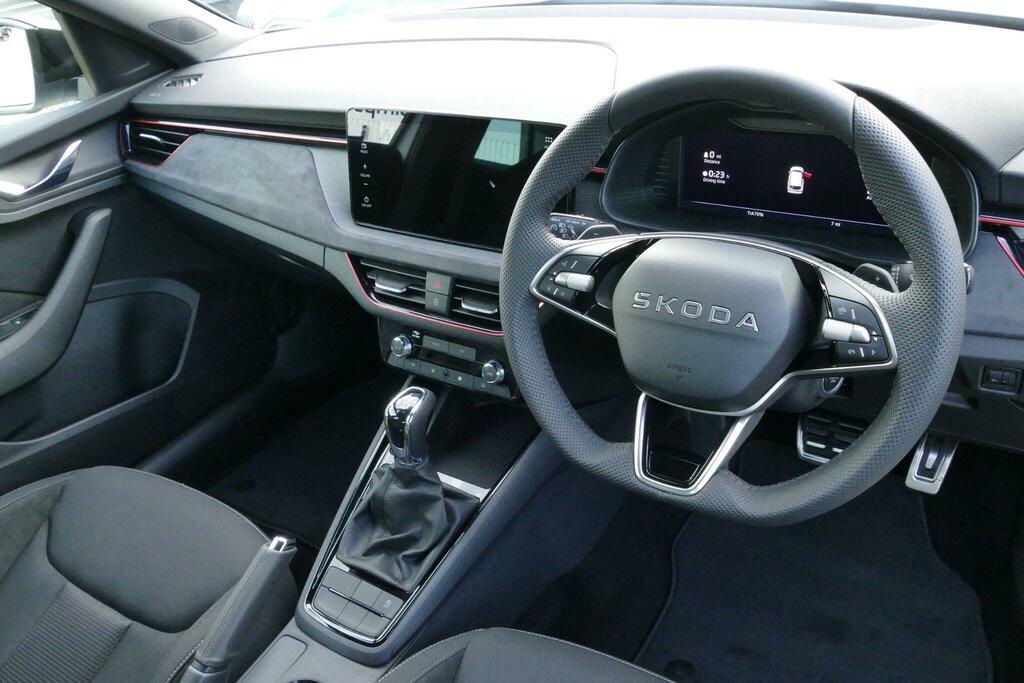Skoda Kamiq Kamiq Design Edition 1.0 Tsi 116 Ps Dsg Black #2