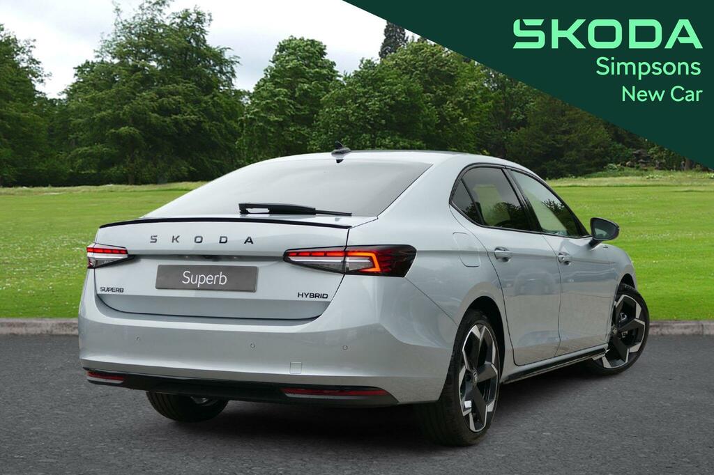 Skoda Superb Superb Hatch Sportline 1.5 Tsi E-tec 150 Ps Dsg Silver #6