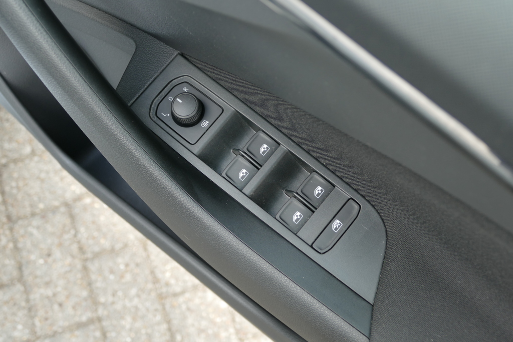 Skoda Scala 1.0 Tsi Se L Hatchback Euro 6 S Blue #21