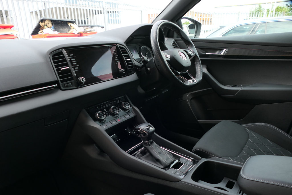 Skoda Karoq 2.0 Tdi Sport Line 4X4 Dsg 0 Ps Grey #2