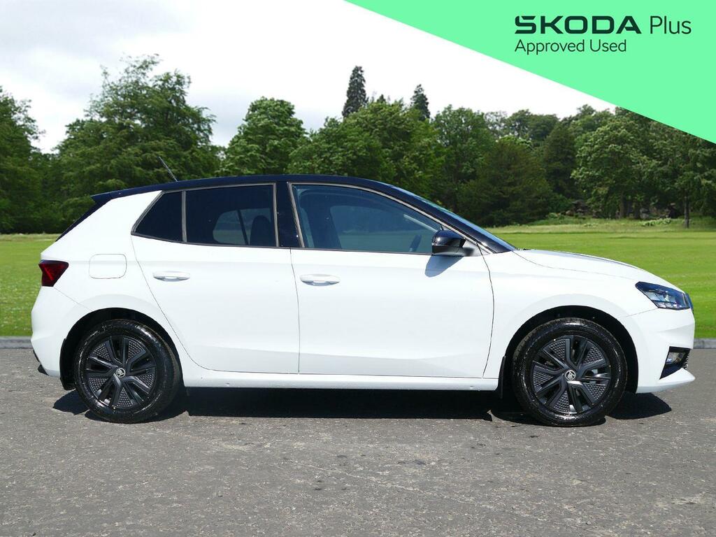 Skoda Fabia 1.0 Tsi 116 Design Edition Dsg 116 Ps White #5