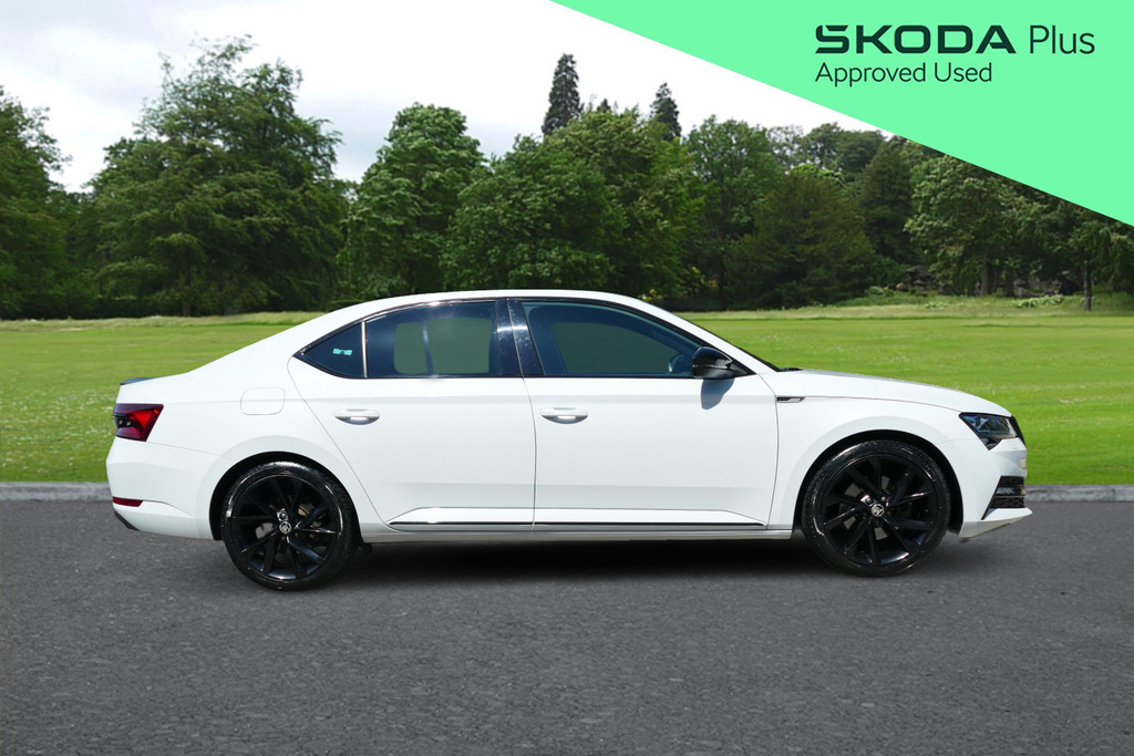 Skoda Superb 2.0 Tdi Cr Sport Line Plus Dsg 150 Ps White #4