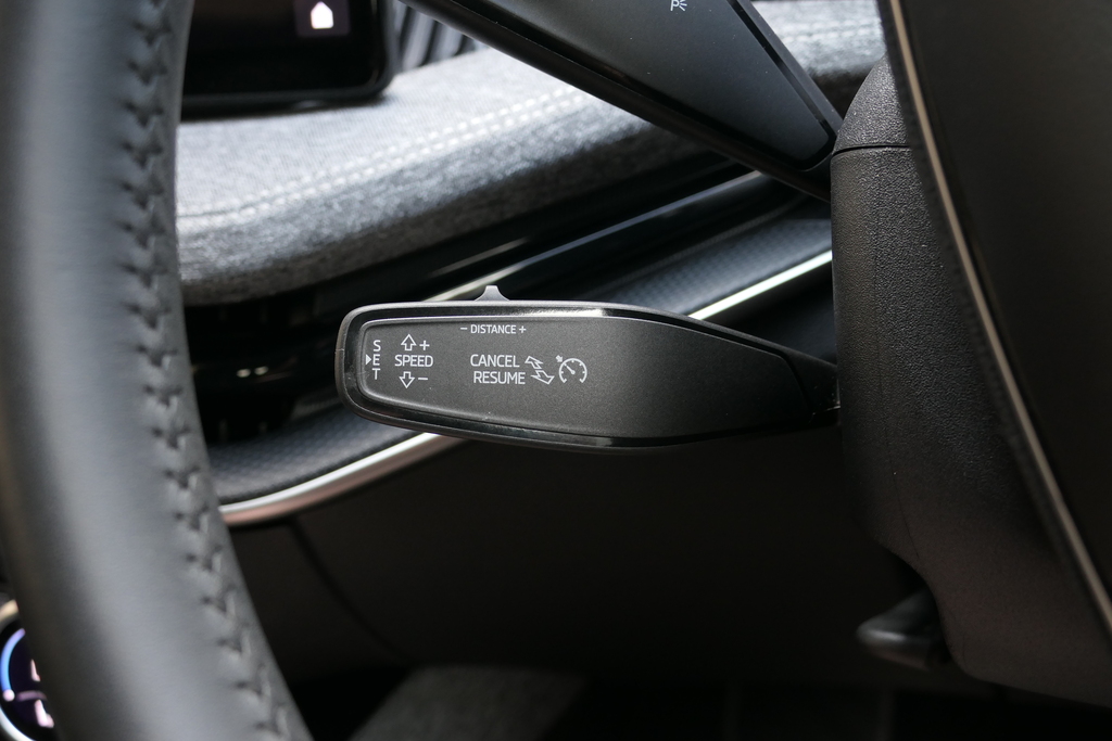 Skoda Superb Se Technology Blue #12