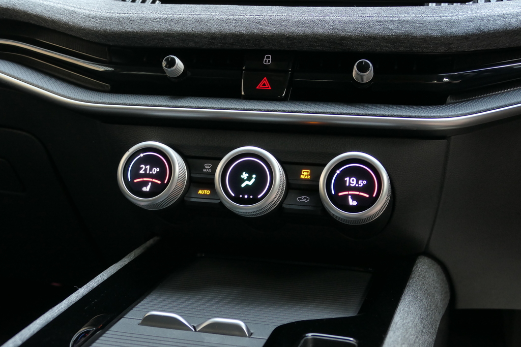 Skoda Superb Se Technology Blue #15