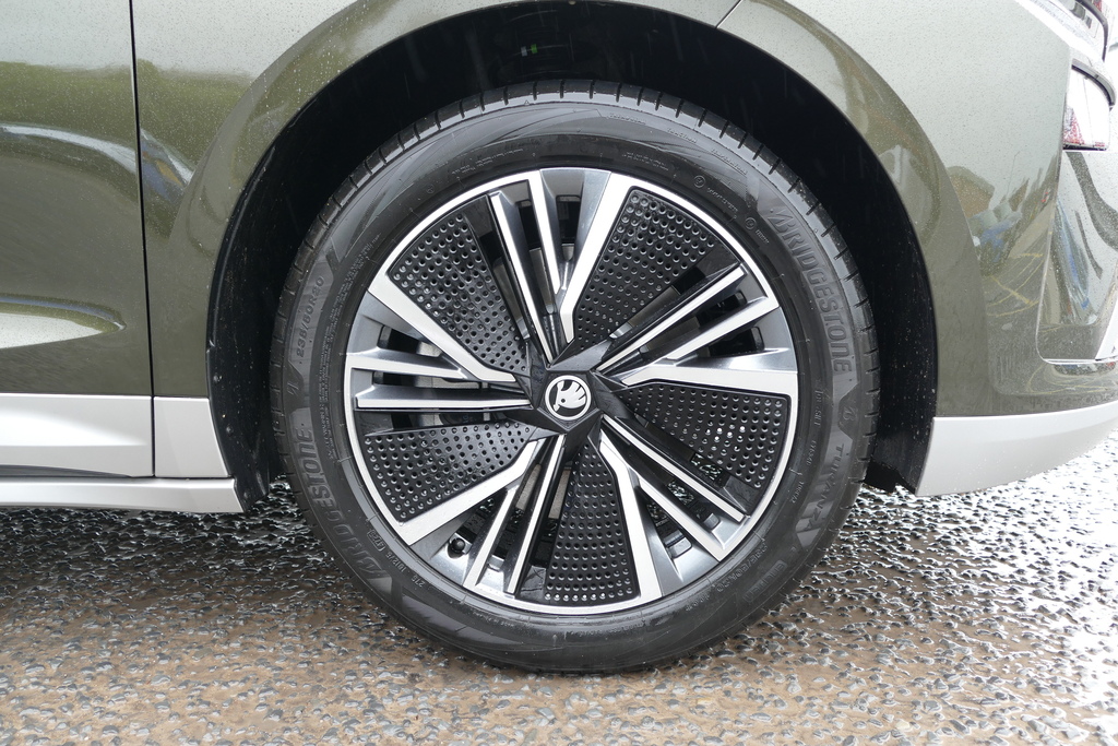 Skoda ENYAQ 210Kw 85 Edition 82Kwh 286 Ps Green #5