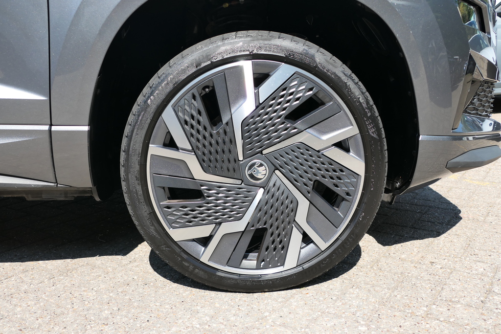 Skoda Karoq 1.5 Tsi Sportline Dsg 0 Ps Grey #5