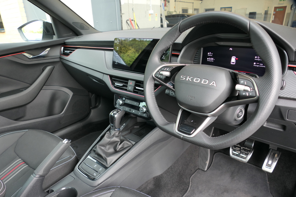 Skoda Kamiq 1.0 Tsi Monte Carlo Edition Dsg 0 Ps White #6