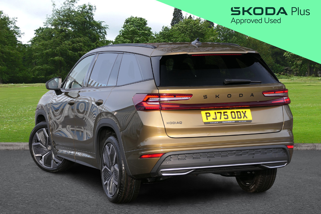 Skoda Kodiaq 1.5 Tsi E-tec Sportline Dsg 7 Seat 150 Ps PJ75ODX Gold #3