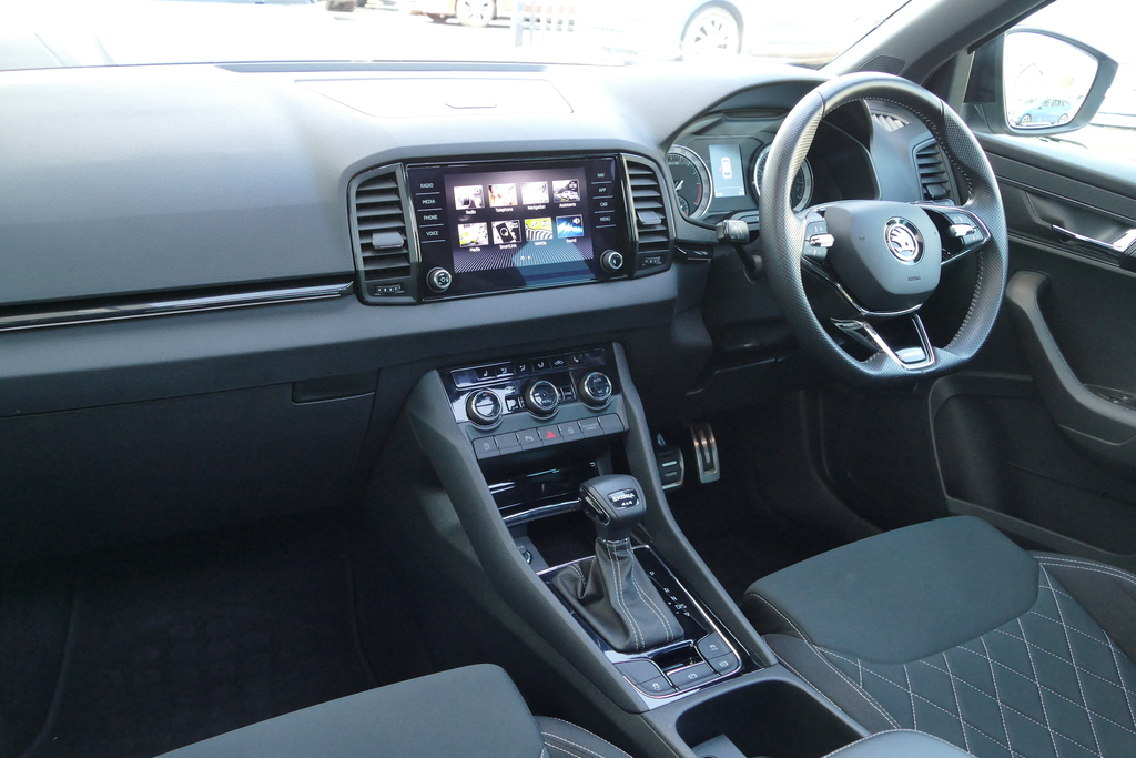 Skoda Karoq 2.0 Tdi 150 Sportline 4X4 Dsg 150 Ps Grey #2