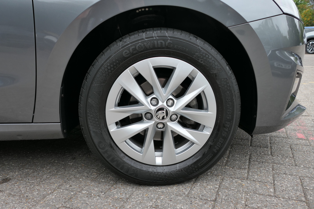 Skoda Fabia 1.0 Tsi Se Comfort 0 Ps Grey #5