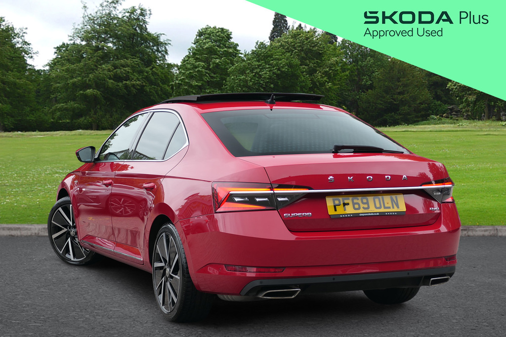 Skoda Superb 2.0 Tsi 272 Laurin Klement 4X4 Dsg 0 Ps Red #3